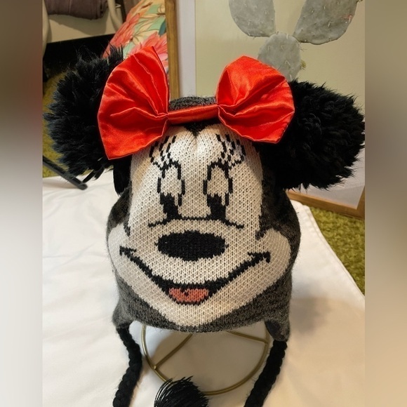 Disney OS Minnie Mouse black beanie - Picture 2 of 6